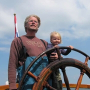 Vroeg geleerd van schipper Jos is oud gedaan aan boord van de Catharina van Mijdrecht